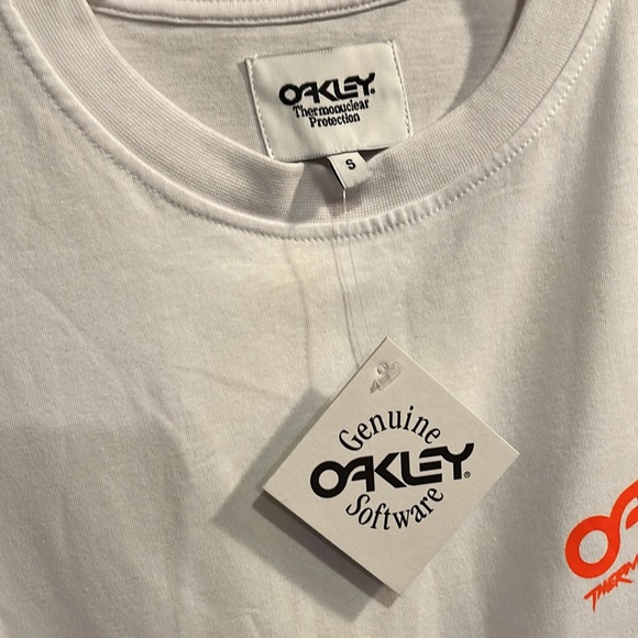 Oakley t shirt - Picture 5 of 7